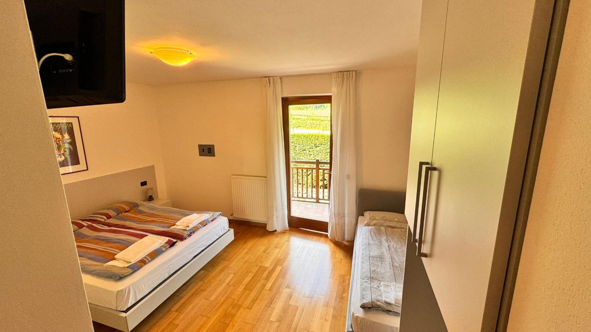 Residenza Arcobaleno Aparthotel Tenno Exterior photo