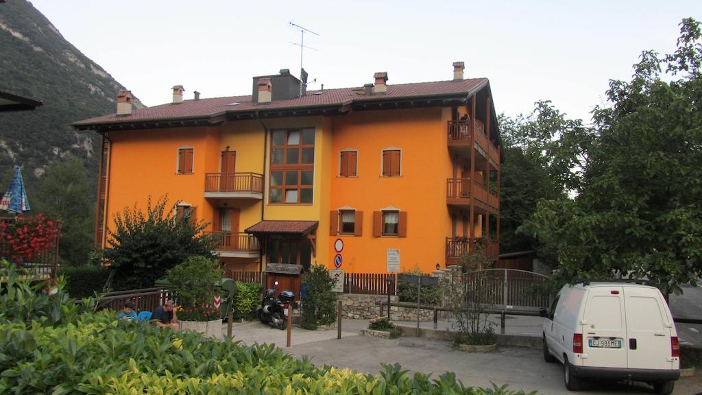 Residenza Arcobaleno Aparthotel Tenno Exterior photo